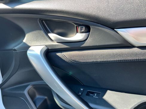 Used 2019 Honda Civic EX image 15