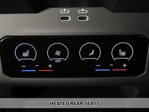 Used 2025 BMW M5 Touring image 10