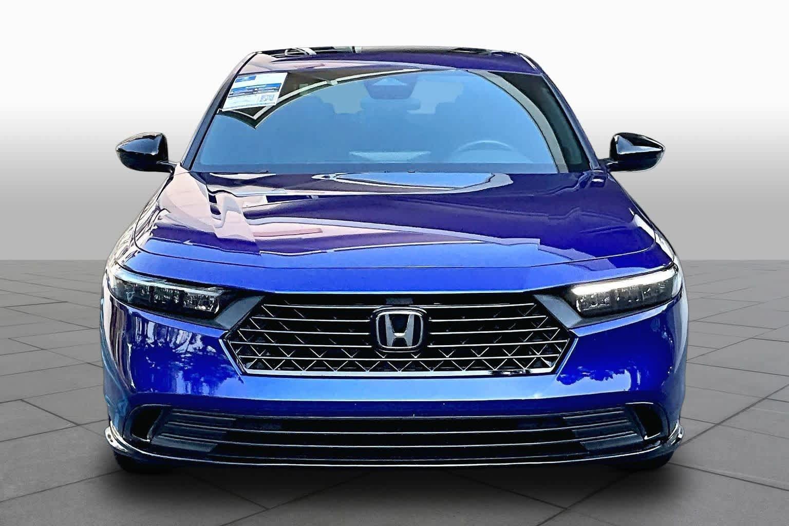 Used 2025 Honda Accord Sport image 4