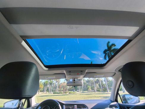 Used 2020 Volkswagen Tiguan S AWD/4WD image 11