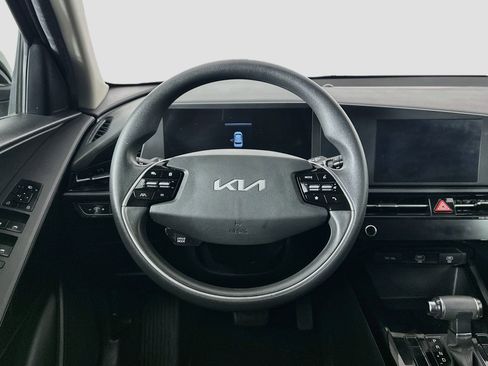 Used 2023 Kia Niro LX FWD image 18