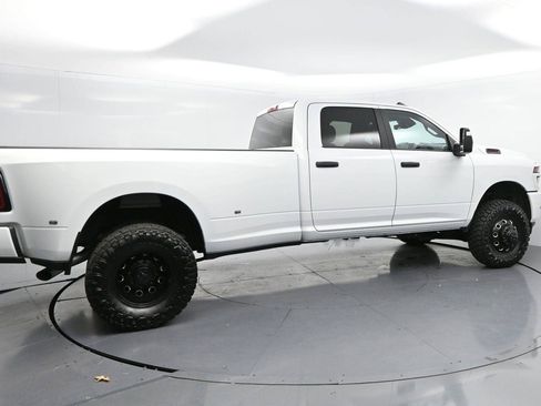 Used 2025 RAM 3500 Big Horn AWD/4WD image 8