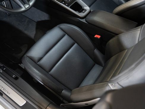 Certified 2020 Porsche 911 Carrera image 14