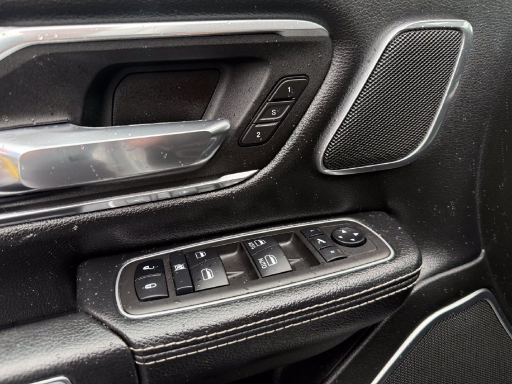 Used 2023 RAM 1500 Laramie AWD/4WD image 21