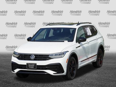 Used 2022 Volkswagen Tiguan SE R-Line image 5