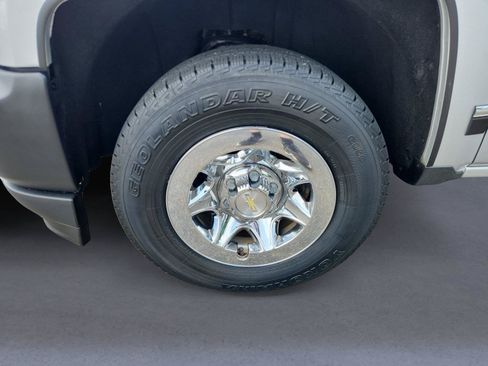 Used 2016 Chevrolet Silverado 1500 W/T w/ WT Fleet Convenience Package AWD/4WD image 9