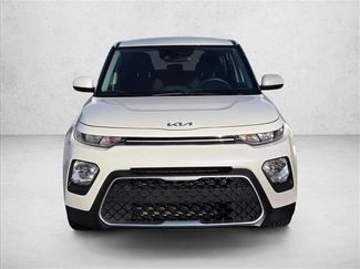 Used 2022 Kia Soul LX w/ Technology Package video 2