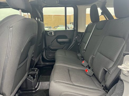 Used 2021 Jeep Wrangler Unlimited Sport image 6