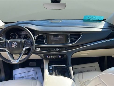 Used 2024 Buick Enclave Avenir w/ Avenir Technology Package image 19