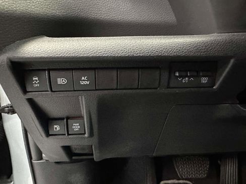 Certified 2023 Toyota Sienna XSE AWD/4WD image 25