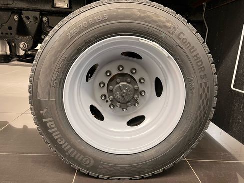 New 2026 Ford F550 4x4 Regular Cab Super Duty image 7