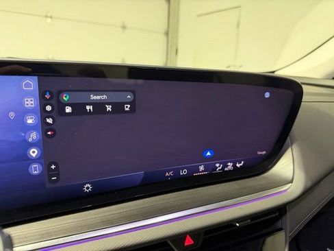 Certified 2025 Buick Envision Preferred AWD/4WD image 21