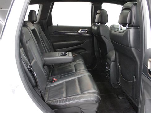 Used 2015 Jeep Grand Cherokee Overland image 11