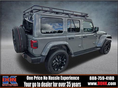 Used 2021 Jeep Wrangler Unlimited Sahara w/ Cold Weather Group AWD/4WD image 8