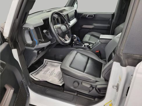 Used 2023 Ford Bronco Black Diamond AWD/4WD image 10