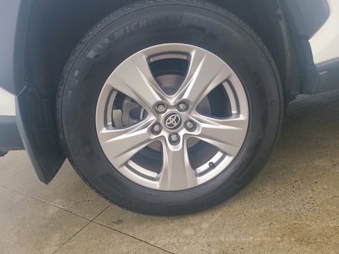 Used 2023 Toyota RAV4 XLE image 10