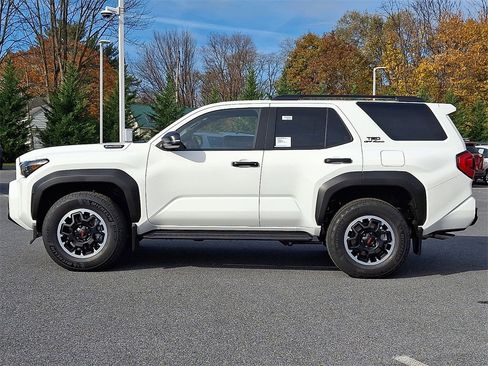 New 2025 Toyota 4Runner TRD Off-Road image 8
