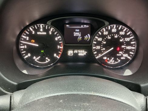 Used 2015 Nissan Altima 2.5 S w/ Special Edition Package FWD image 14