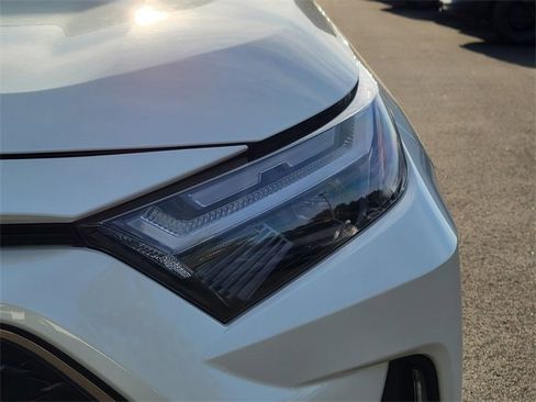 Used 2022 Toyota RAV4 XSE image 9