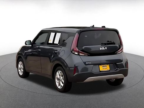 Used 2025 Kia Soul LX w/ LX Technology Package image 11
