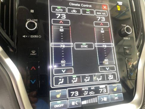 Used 2025 Subaru Legacy Premium image 10