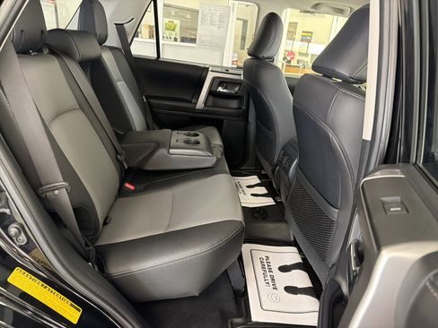 Used 2024 Toyota 4Runner SR5 Premium image 36
