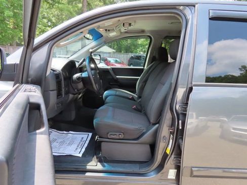 Used 2009 Nissan Titan SE w/ SE Drivers Convenience Pkg image 17