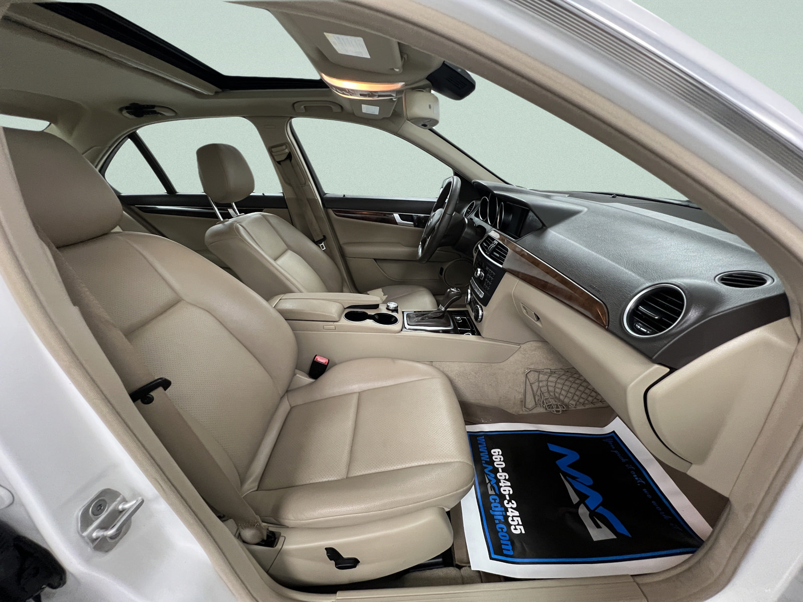 Used 2013 Mercedes-Benz C 300 4MATIC Sedan image 32