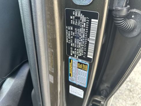 Used 2023 Kia Telluride S AWD/4WD image 37
