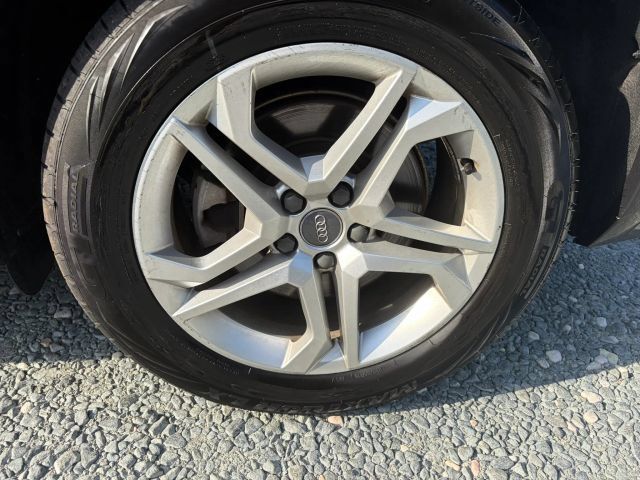 Used 2018 Audi Q5 2.0T Premium Plus w/ Premium Plus Package AWD/4WD image 10