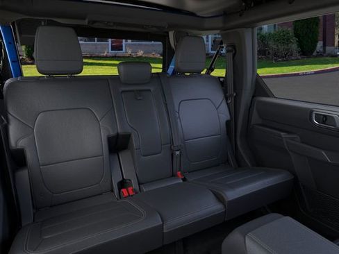 New 2025 Ford Bronco Badlands image 15