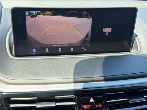 Used 2023 Acura MDX SH-AWD w/ Technology Package image 23