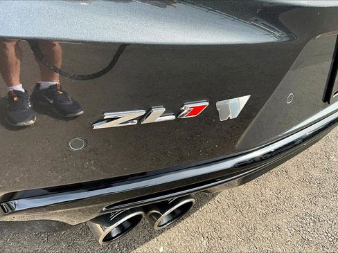 Used 2018 Chevrolet Camaro ZL1 image 22