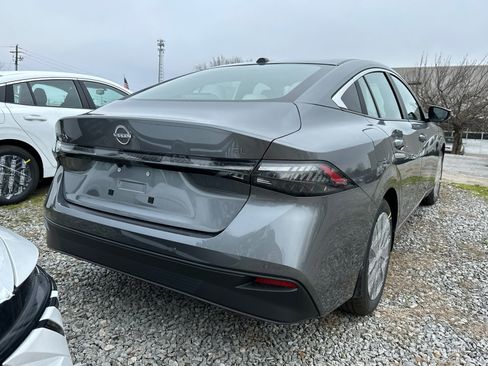New 2026 Nissan Sentra SL w/ Floor Mat Package image 4