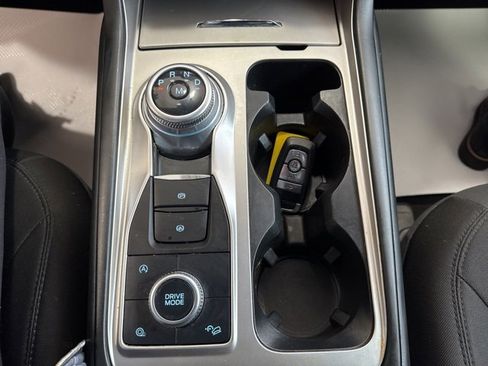 Used 2020 Ford Explorer XLT image 22