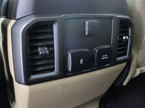 Used 2020 Ford F350 XLT w/ XLT Premium Package image 41