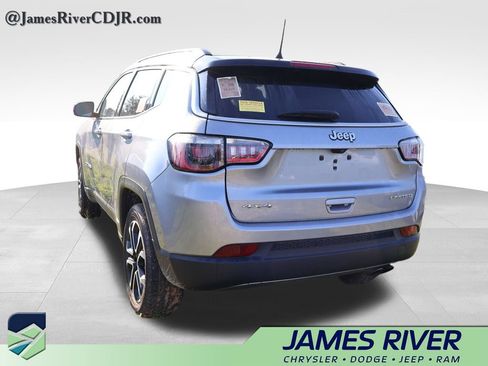 Used 2022 Jeep Compass Limited AWD/4WD image 22