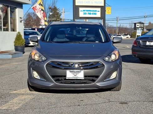 Used 2013 Hyundai Elantra GT w/ Style Pkg image 2