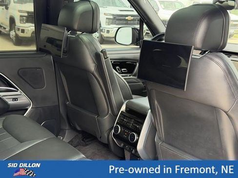 Used 2025 Land Rover Range Rover Long Wheelbase SE AWD/4WD image 20