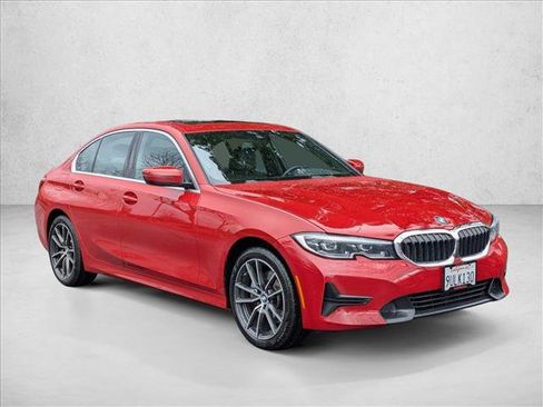 Certified 2021 BMW 330i xDrive Sedan w/ Convenience Package image 3