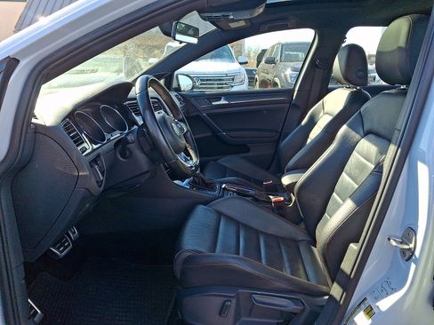 Used 2019 Volkswagen GTI SE image 13