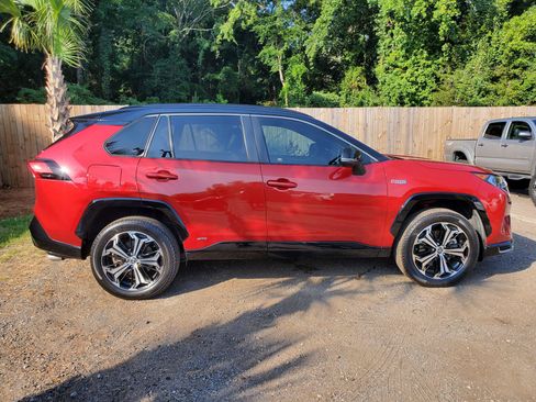 Used 2021 Toyota RAV4 XSE AWD/4WD image 11