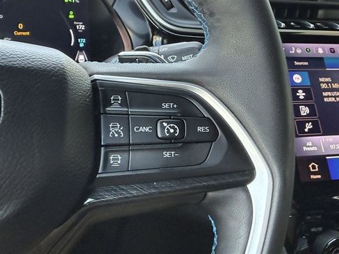Used 2022 Jeep Grand Cherokee Trailhawk AWD/4WD image 46