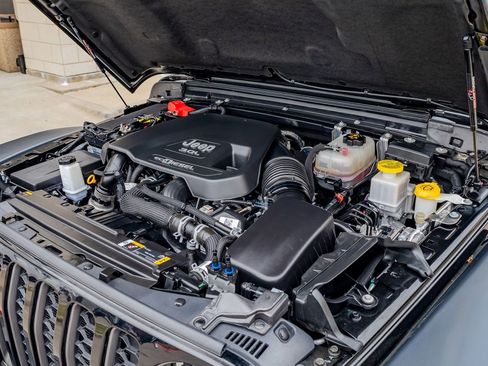 Used 2023 Jeep Gladiator Rubicon w/ LED Lighting Group image 40