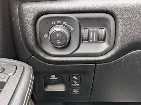 New 2026 RAM 1500 Laramie w/ Night Edition AWD/4WD image 21