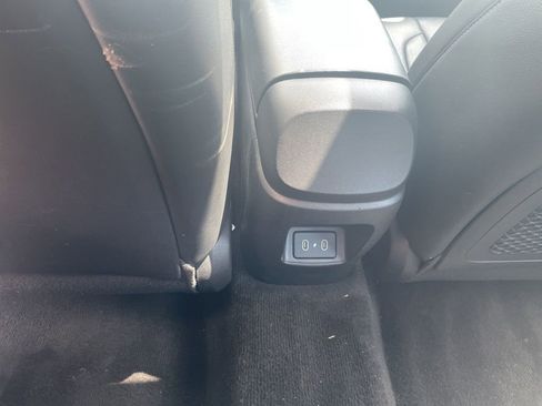 Certified 2024 Hyundai Elantra Limited image 16