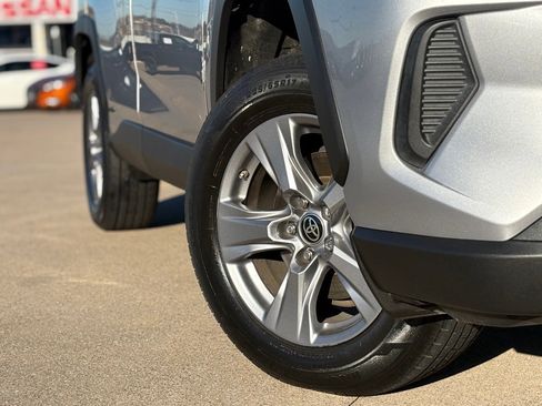 Used 2022 Toyota RAV4 LE image 8