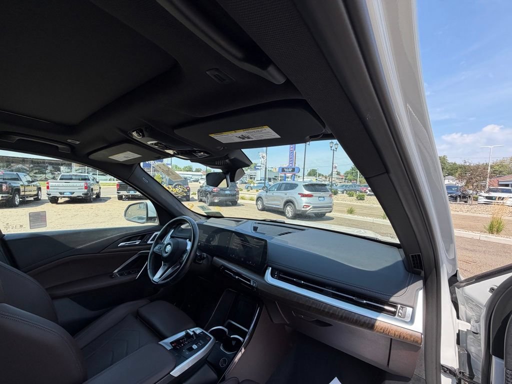 Used 2023 BMW X1 xDrive28i w/ Premium Package AWD/4WD image 10
