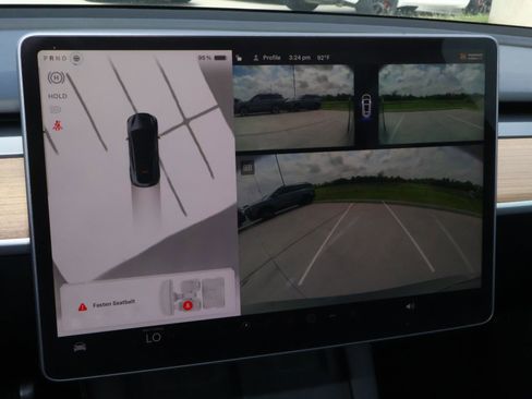 Used 2023 Tesla Model Y Long Range AWD/4WD image 22