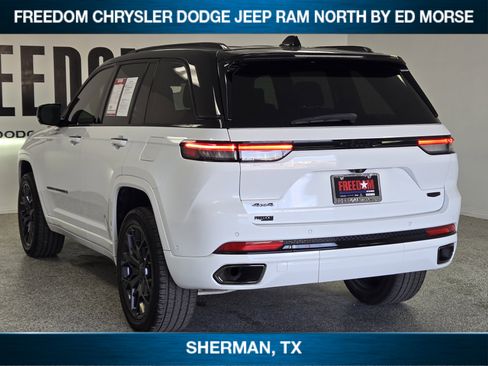 Used 2024 Jeep Grand Cherokee Summit w/ High Altitude Package AWD/4WD image 4